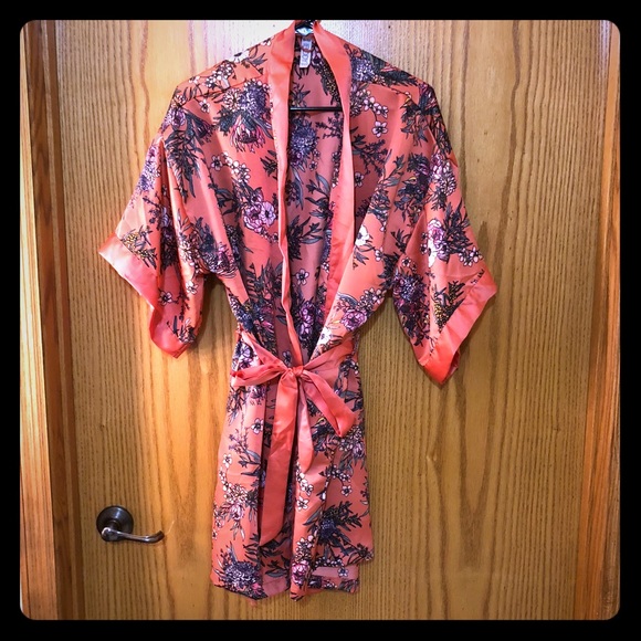 Cotton On Other - COTTON ON Peachy Pink Kimono Robe